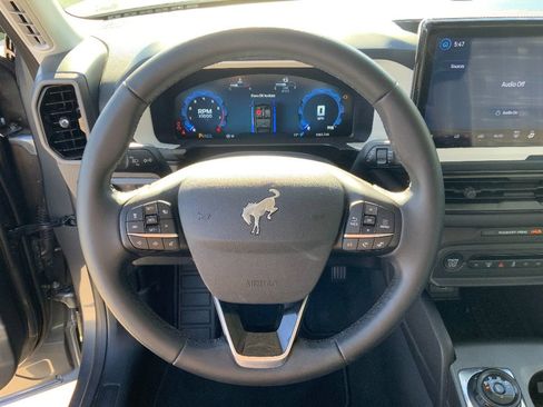 Used 2025 Ford Bronco Sport Heritage w/ Convenience Package image 11