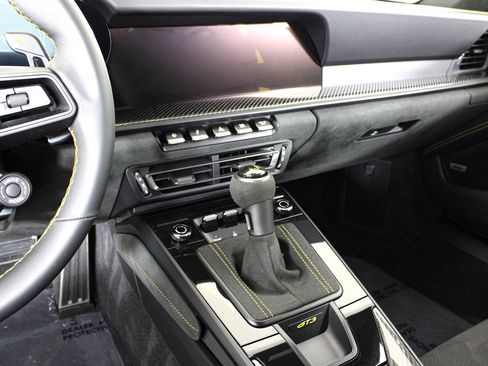 Used 2022 Porsche 911 GT3 RWD image 41