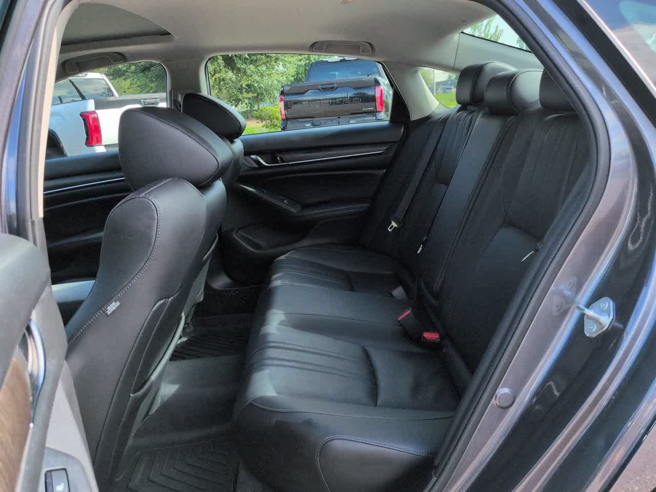 Used 2022 Honda Accord Touring image 13