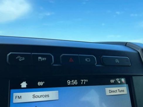 Used 2018 Ford F150 Raptor w/ Equipment Group 802A Luxury image 46