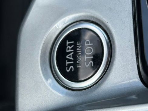 Used 2025 Nissan Altima 2.5 SV FWD image 24