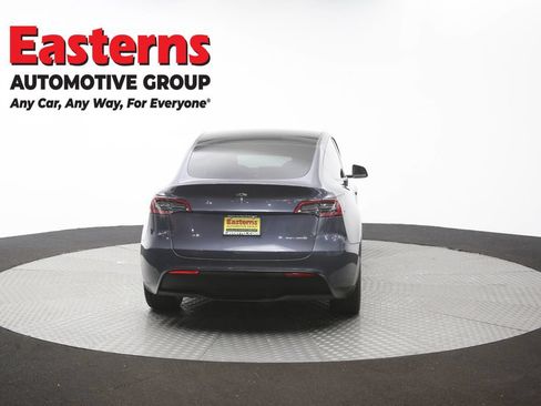 Used 2021 Tesla Model Y Long Range AWD/4WD image 33