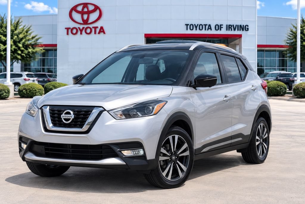 Used 2019 Nissan Kicks SR FWD image 1