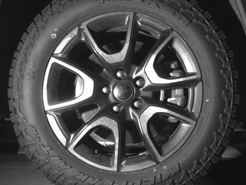 Used 2025 Jeep Compass Trailhawk w/ Trailer Tow Group AWD/4WD image 13