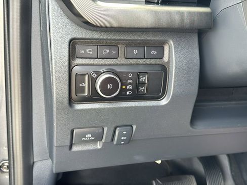 Used 2024 Ford F350 Platinum AWD/4WD image 33