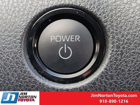 Used 2025 Toyota Camry LE image 23