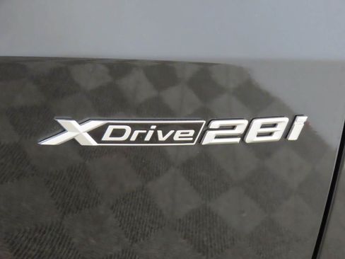 Used 2026 BMW X2 xDrive28i AWD/4WD image 13