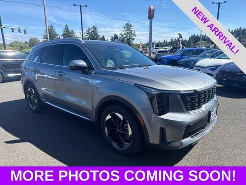 Used 2025 Kia Sorento SX Prestige AWD/4WD image 11