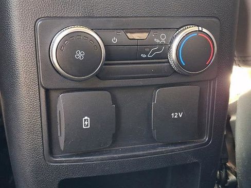 Used 2021 Ford Explorer XLT w/ Equipment Group 202A AWD/4WD image 12