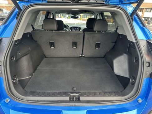 Used 2024 GMC Terrain SLE w/ Driver Convenience Package image 26