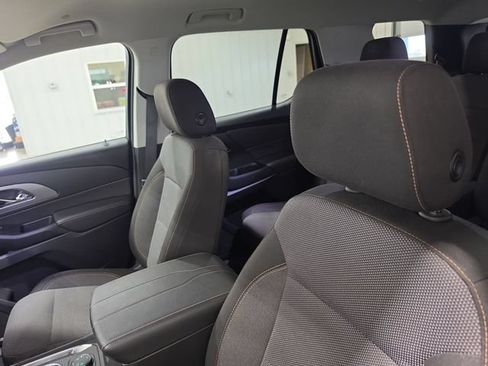 Used 2019 Chevrolet Traverse LT AWD/4WD image 16