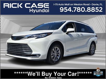 Used 2021 Toyota Sienna XLE