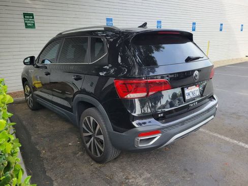 Used 2022 Volkswagen Taos SE image 4
