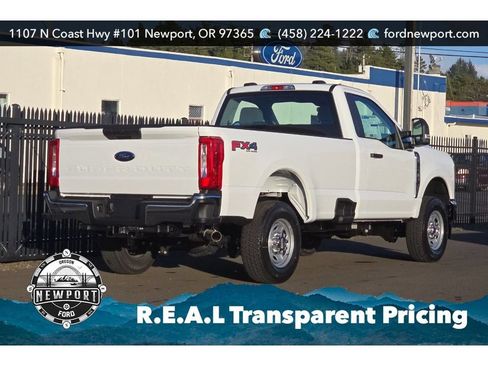 New 2026 Ford F250 XL w/ FX4 Off-Road Package AWD/4WD image 4