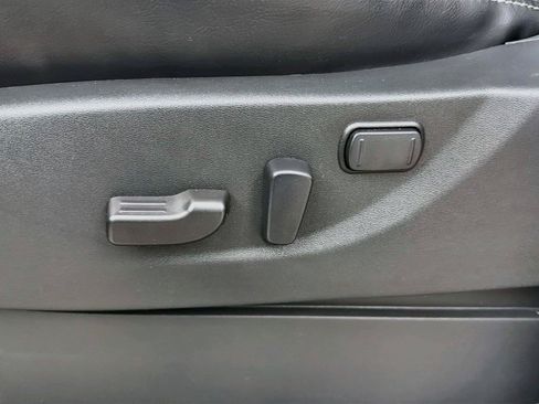 Used 2025 Nissan Frontier SL AWD/4WD image 43