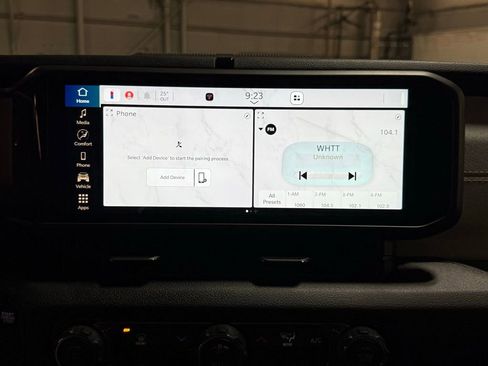 Used 2025 Jeep Wrangler Sport image 24