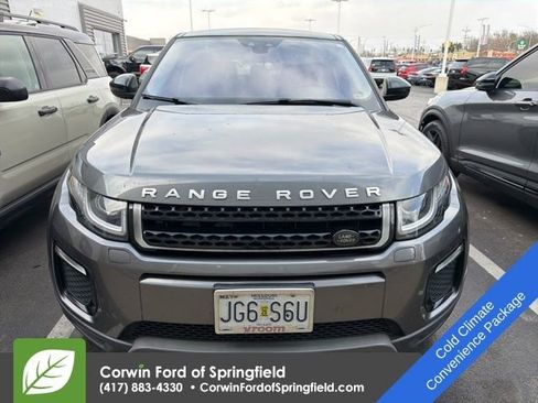 Used 2018 Land Rover Range Rover Evoque SE Premium image 2