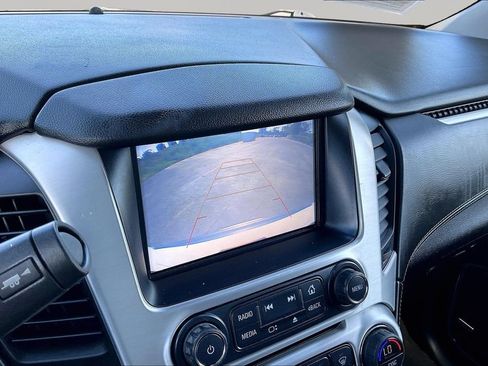 Used 2019 GMC Yukon XL SLE AWD/4WD image 16