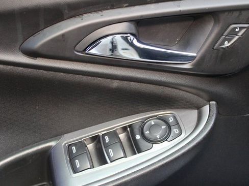 Used 2022 Chevrolet Malibu LT image 14