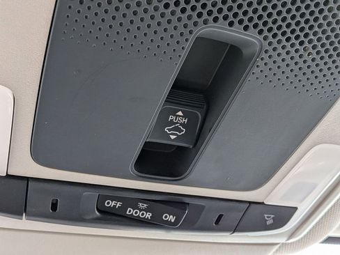 Used 2025 Honda CR-V EX image 18