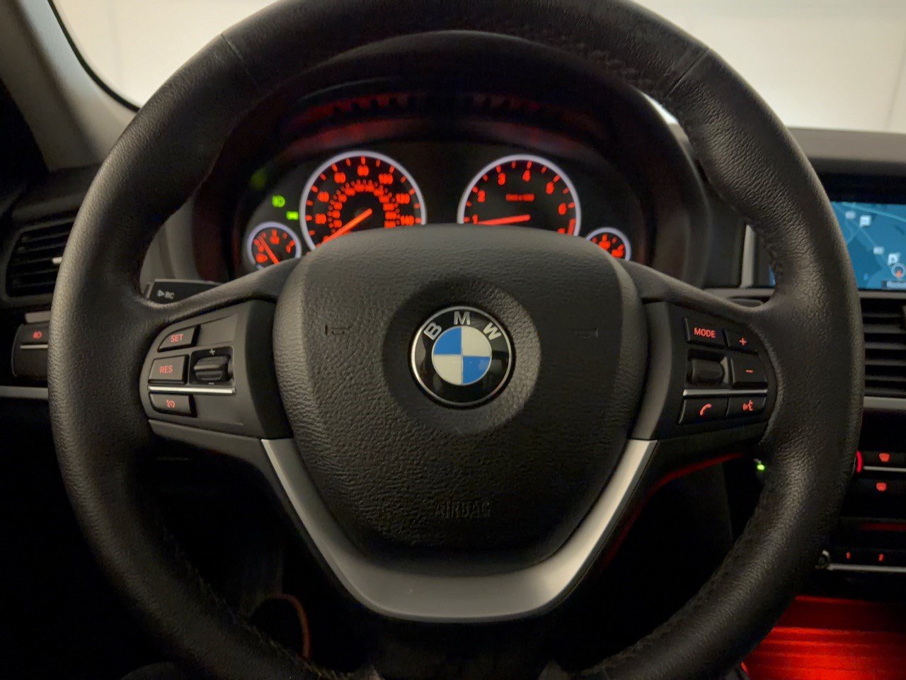 Used 2017 BMW X3 xDrive28i AWD/4WD image 10