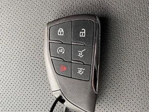 New 2026 GMC Yukon XL Elevation image 26