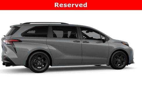 New 2026 Toyota Sienna XLE Woodland Edition image 11