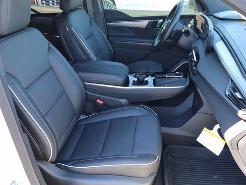 New 2025 Buick Enclave Preferred w/ LPO, Floor Liner Package image 27