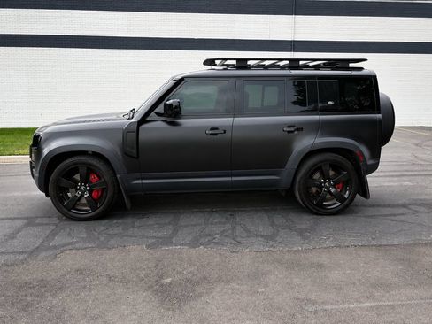 Used 2020 Land Rover Defender 110 HSE AWD/4WD image 2