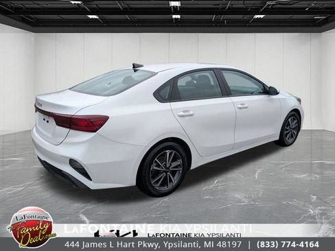 Used 2023 Kia Forte LXS FWD image 5