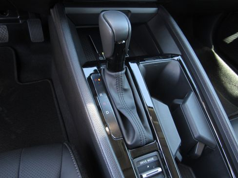 Used 2025 Honda Accord EX-L image 19
