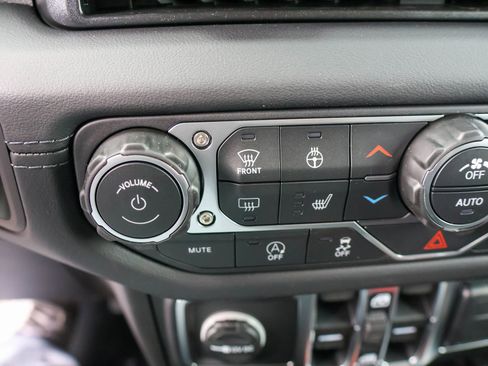 New 2026 Jeep Wrangler Unlimited Sahara AWD/4WD image 48
