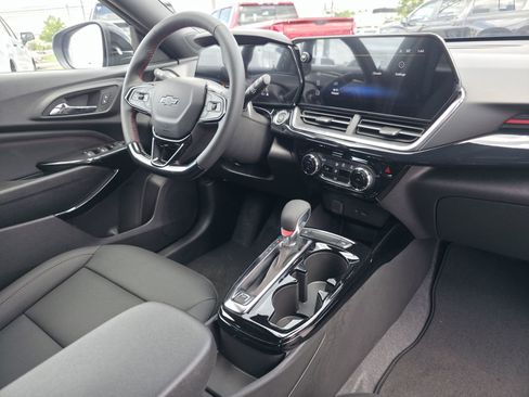 New 2026 Chevrolet Trax RS w/ Driver Confidence Package FWD image 16