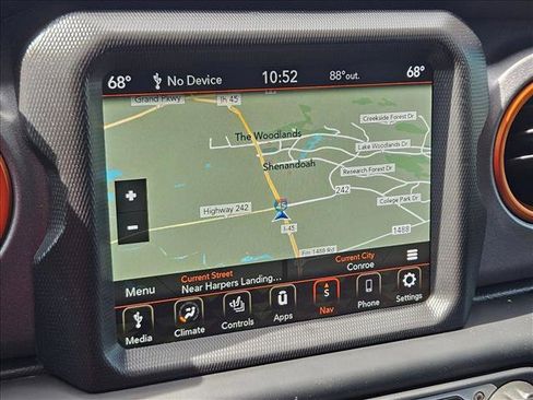 Used 2020 Jeep Gladiator Mojave AWD/4WD image 12