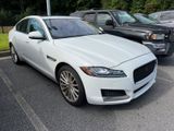 Used 2020 Jaguar XF Prestige image 3