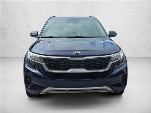 Used 2021 Kia Seltos EX AWD/4WD image 2