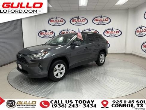 Used 2021 Toyota RAV4 XLE FWD image 4