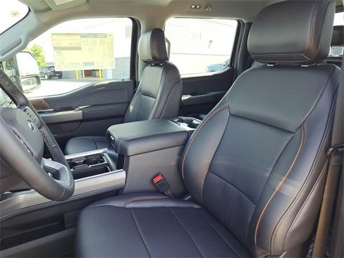New 2025 Ford F350 Lariat w/ Lariat Ultimate Package image 29