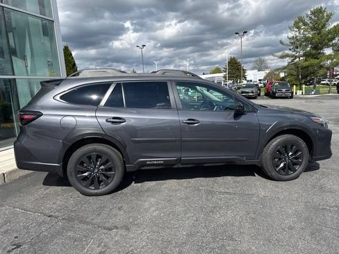 Used 2024 Subaru Outback Onyx Edition AWD/4WD image 8