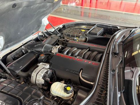 Used 2002 Chevrolet Corvette Convertible w/ Preferred Equipment Group2 image 7