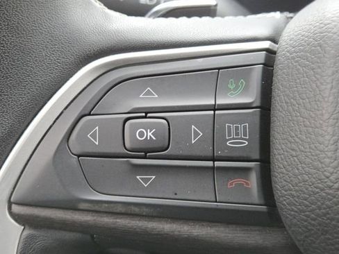 Used 2022 Jeep Grand Cherokee L Limited image 14