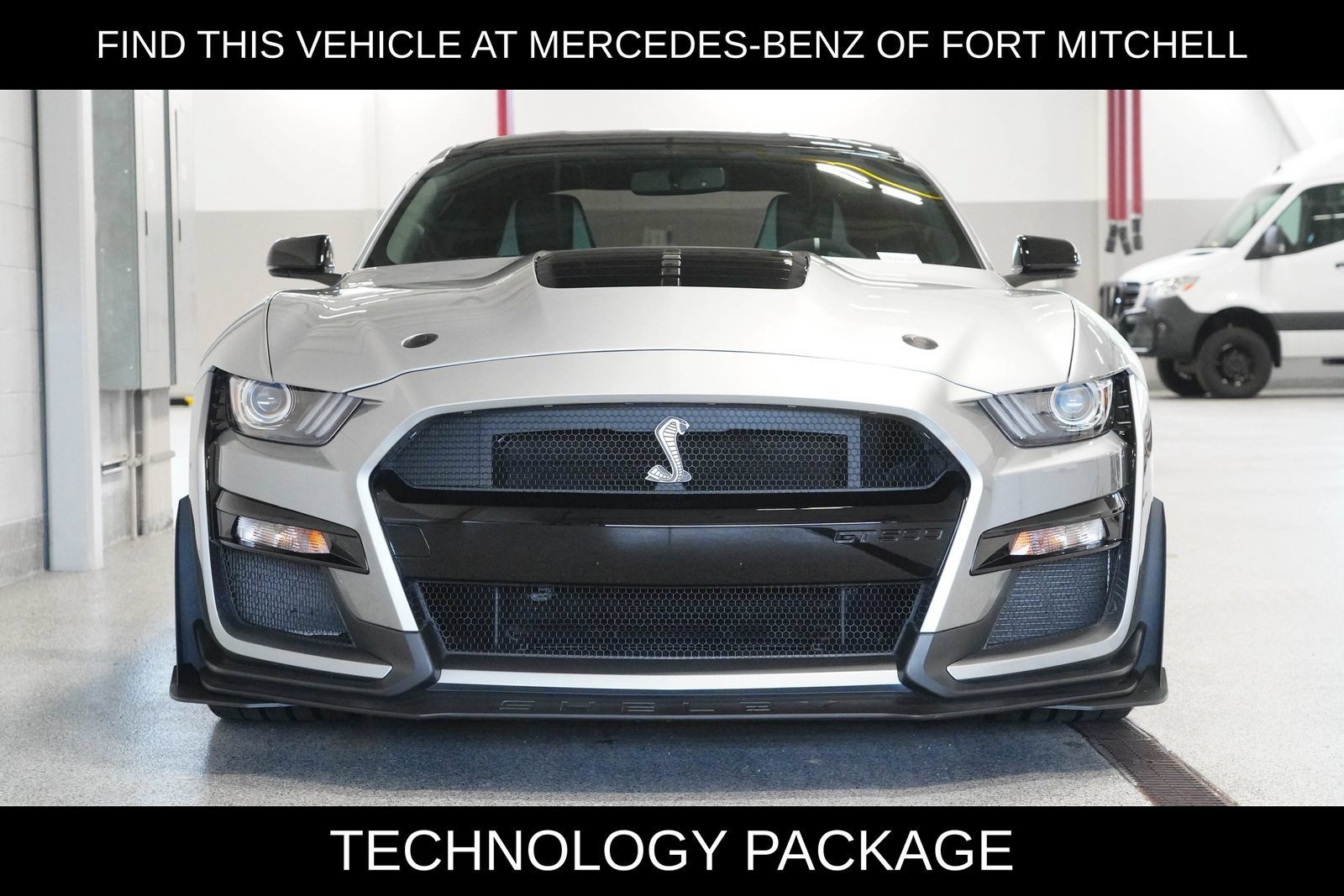 Used 2021 Ford Mustang Shelby GT500 w/ Technology Package RWD image 2
