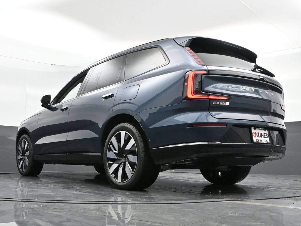 Used 2025 Volvo EX90 Ultra AWD/4WD image 46