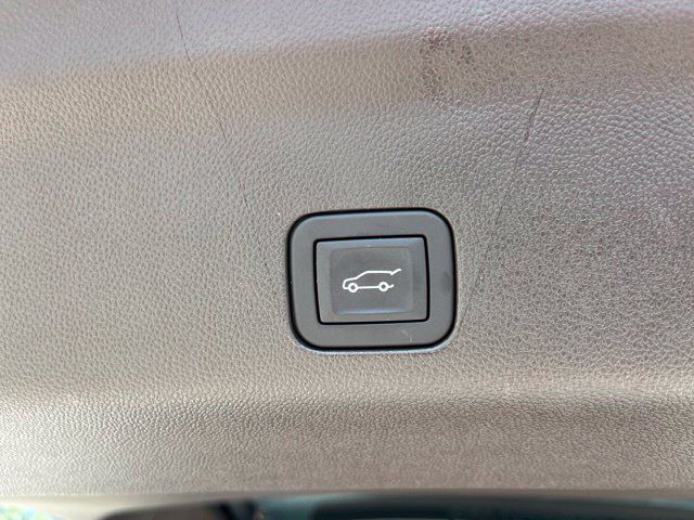 Used 2026 Cadillac Escalade ESV Luxury w/ Touring Package RWD image 8