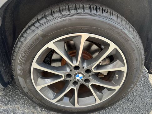 Used 2018 BMW X5 xDrive50i AWD/4WD image 25