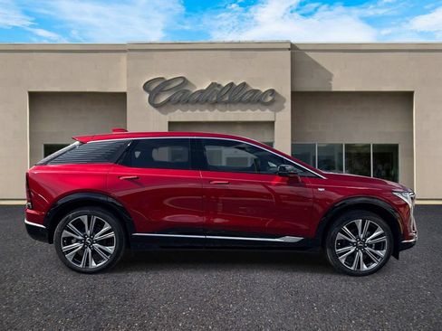 New 2027 Cadillac Optiq Premium Luxury RWD image 2