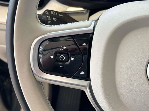 New 2026 Volvo XC60 T8 Ultra image 28