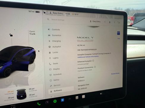 Used 2023 Tesla Model Y Performance image 13