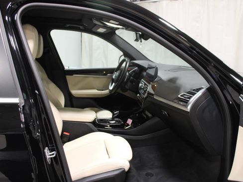 Used 2024 BMW X3 xDrive30i w/ Premium Package AWD/4WD image 7
