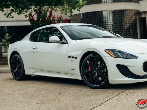 Used 2013 Maserati GranTurismo Sport image 35